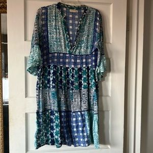 Elegant Blue and Green Patterned Dress